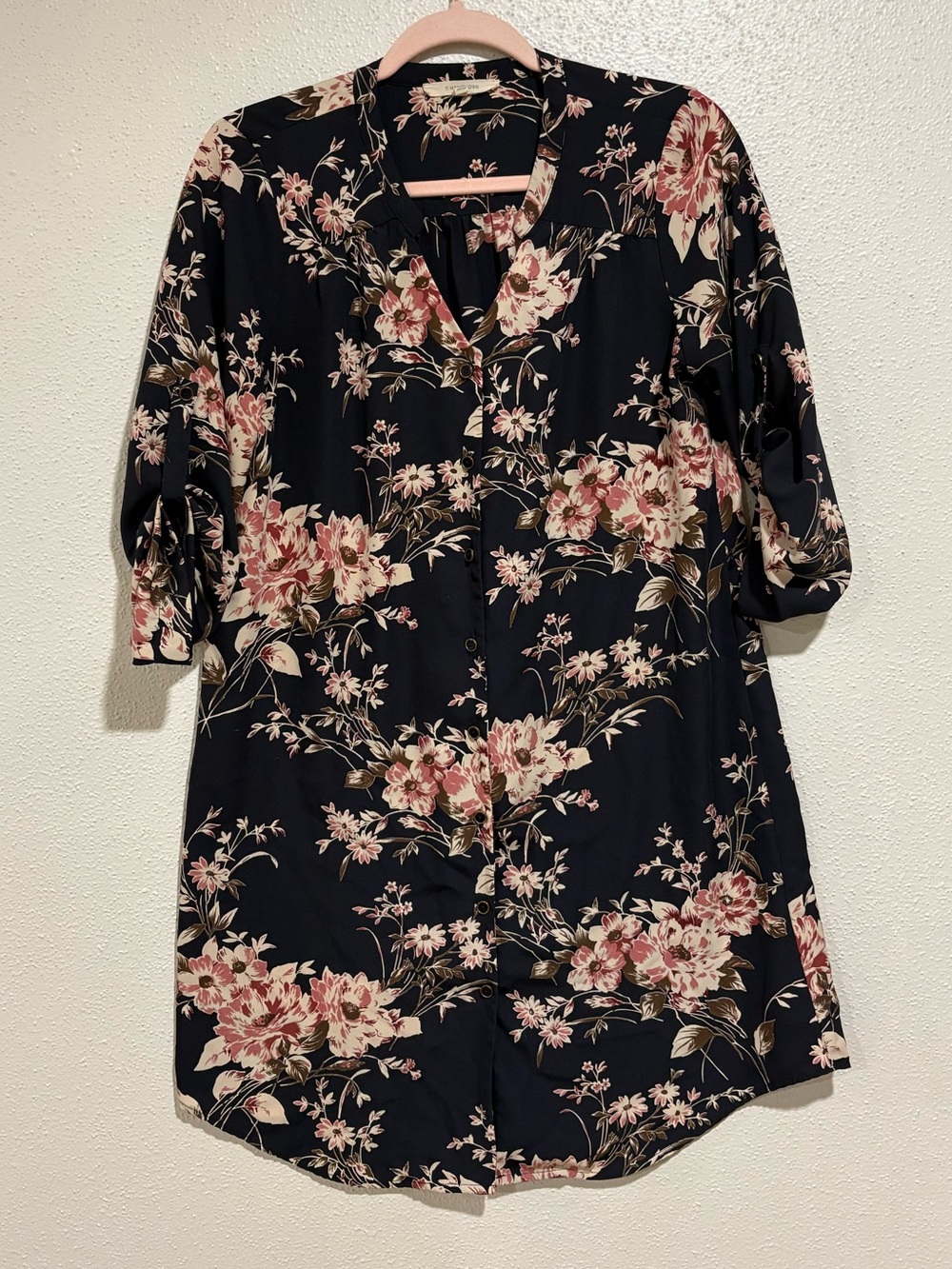 41 Hawthorn Navy Floral Roll-Tab Sleeve Dress | Stitch Fix | Size Small